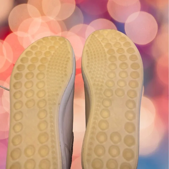 Ecco White Sneakers with Black Snake Print - Picture 3 of 3